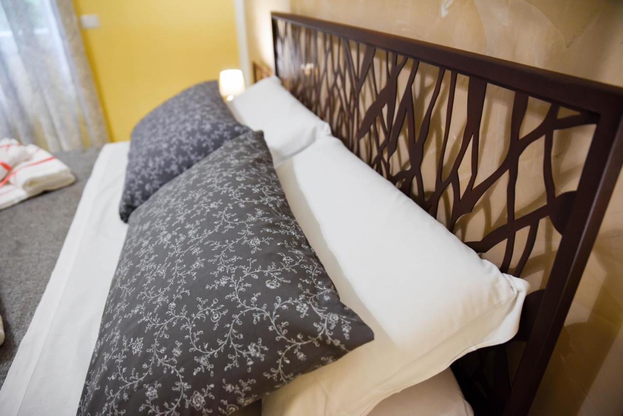 La Corte Di Bismary B&B Salerno Kültér fotó